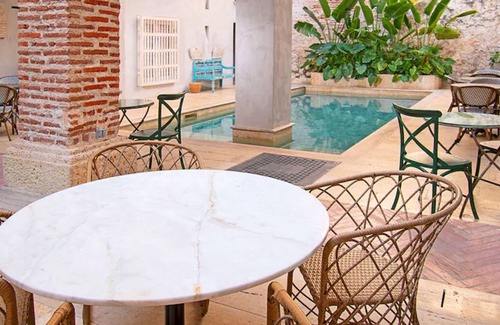 Centro Cabina | Hdl-pk Hotel Room in the Historic Center With Pool and Wifi