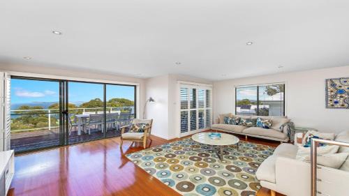 Killcare Heights Casa | 'Headlands at Killcare' by HolidayCo