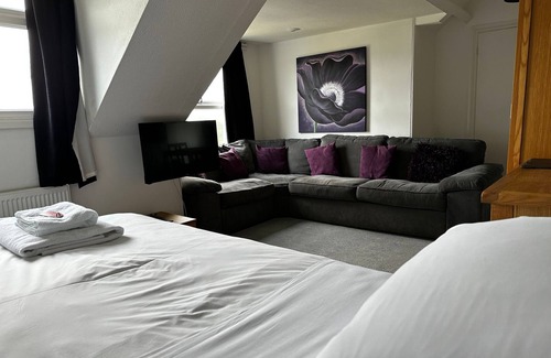 Maenporth Casa | Headlands - Room Only Accommodation