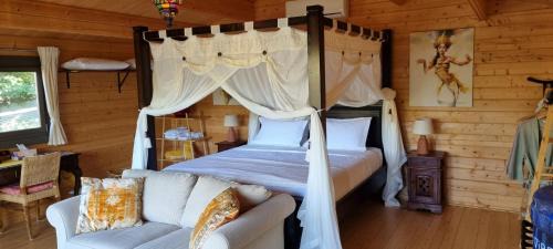 Tallebudgera Valley Casa | Healing Garden Bed & Breakfast - Uluwatu