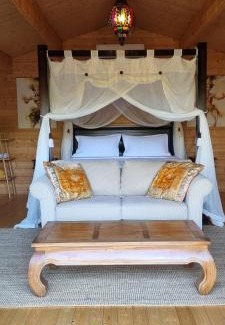 Tallebudgera Valley Casa | Healing Garden Bed & Breakfast - Uluwatu