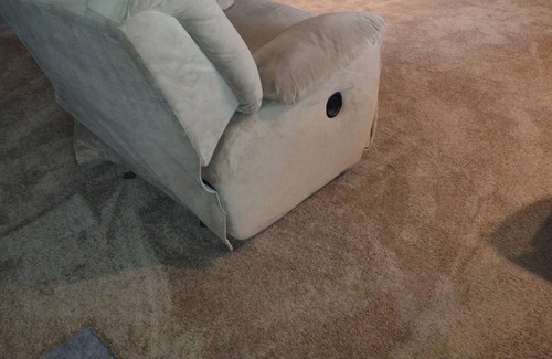 Baraboo Casa | Healthcare Workers!! 2 BR 1 Ba Lower Level Suite, Private Backyard.