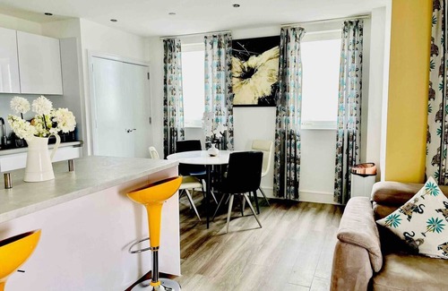 Norwood Green Apartamento | Healum Retreat - 3BR Apartment, Southall
