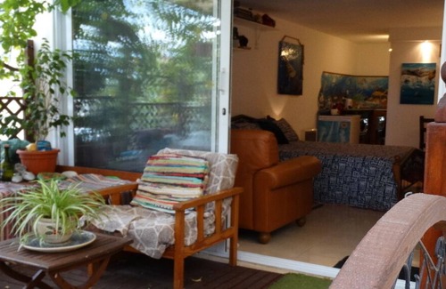 Chlorakas Apartamento | Arty Studio Apartment a 700 metros del mar y cerca de los servicios