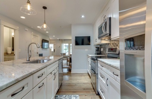 Belmont - Hillsboro Casa | Heart of 12 South Premier Location Peaceful & Private Townhouse
