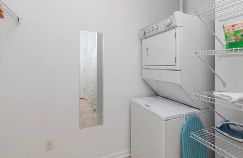 Ames Apartamento | Iowa State University Retreat + Gym