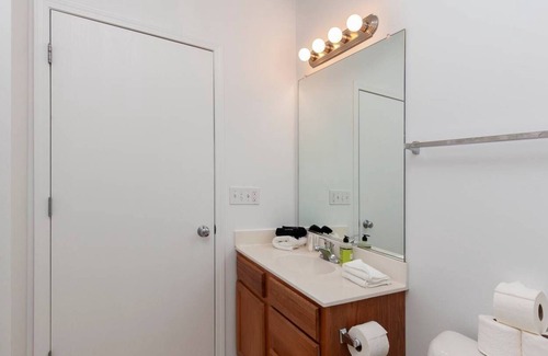 Ames Apartamento | Iowa State University Retreat + Gym