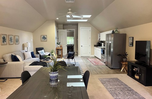 Bonita Springs Apartamento | Heart of Bonita Springs!-5 miles from the beach