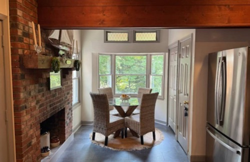 Historic District Casa | Heart of Downtown Annapolis -- History In Style Next to City Dock, Main Street
