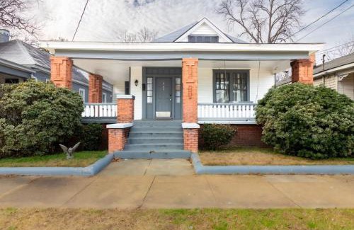 Columbus Casa | Heart of Downtown Craftsman Walk to Shops Dining