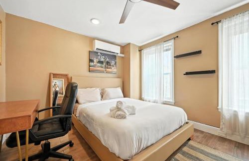 Old City Casa | Heart of Downtown Delight