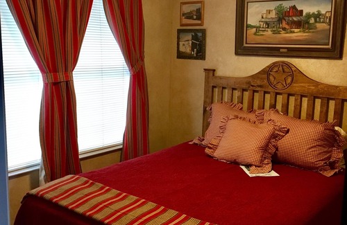 Fredonia Cabina | Heart of the Heart Guest Lodge 5 habitaciones, 5 baños, sala grande, terraza con vista