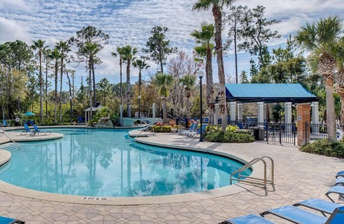 Westchase Apartamento | Heart of Idyllic Westchase, Private Garage