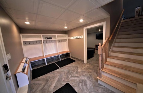 Ludlow Casa | Heart of Ludlow 5 fully stocked and minutes from Okemo Base