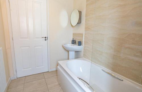 Nottingham Apartamento | Heart Of Nottingham FREE Parking, Cozy, MOTORPOINT ARENA Long Stay Deals