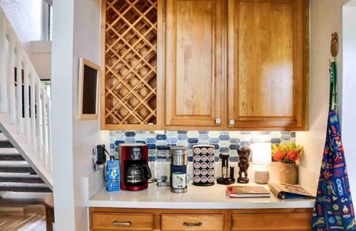 Queen Emmas Bluffs Condominio | Heart of Princeville w/AC minutes from everything!