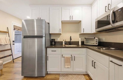 Fairmount Park Casa | Heart of SD | Zoo Nearby | Private Patio | Central