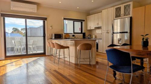 Surrey Hills Apartamento | Heart of Surrey Hills - Parking On Request