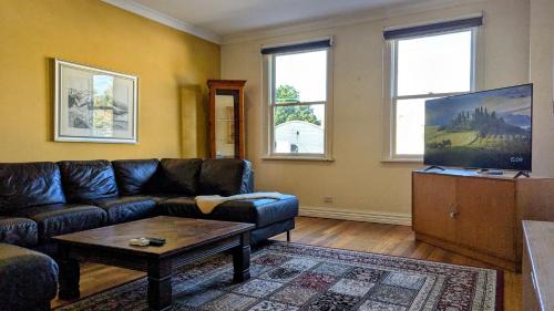 Surrey Hills Apartamento | Heart of Surrey Hills - Parking On Request