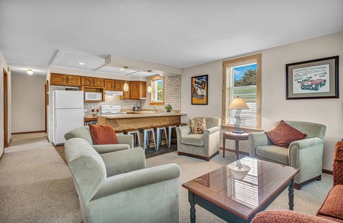 Elkhart Lake Condominio | Heart of the Action, Village Square Upper Condo Sleeps 8