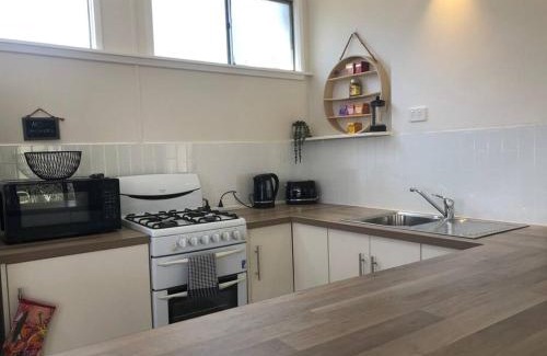 Tallarook Casa | Heart of The Farm Country Cottage in Tallarook