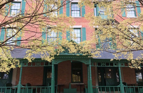 Lansing Cama Y Desayuno | Heart of the Finger Lakes Historic Inn, Room 1