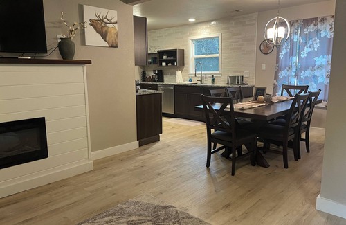 Orick Casa | Heart of the Redwoods-Wapiti Cottage