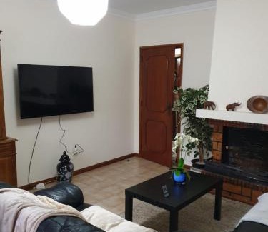 Cantelaes Apartamento | Heart of Vieira Do Minho - T2 Apartment