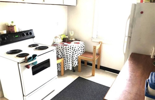 Waterbury Apartamento | Heart of Waterbury. Spacious. New. Office. Parking.