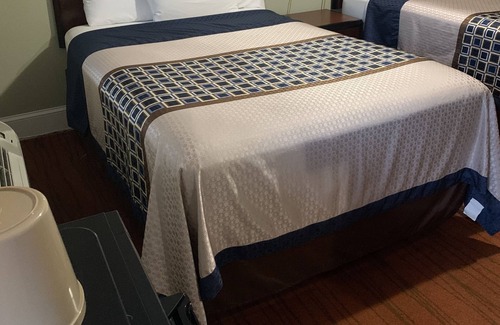Maggie Valley Hotel | Hearth & Home Inn