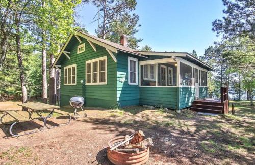 Minocqua Casa | Hearthwood Beach House - Lake Tomahawk