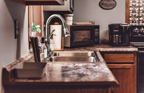 Rockbridge Apartamento | Private Forest Cabin | King Bed | Old Man's Cave