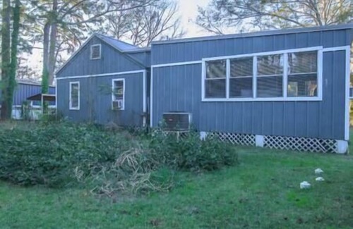 Karnack Casa | Hearts Cottage Waterfront Caddo Big Cypress River