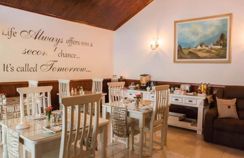 De Aar Casa | Hearts Haven