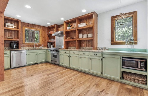 Sundance Cabina | Heartwood - Cozy 2 bedroom Wooded Sundance Cabin