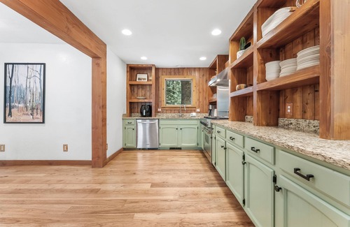 Sundance Cabina | Heartwood - Cozy 2 bedroom Wooded Sundance Cabin