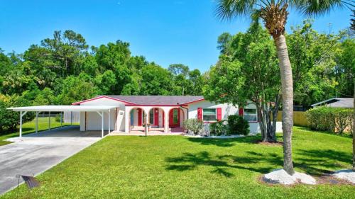 Crystal River Casa | Heated pool 3 mins Sister Spring