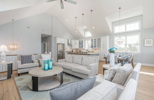 Stone Harbor Casa | PISCINA CLIMATIZADA, 5BDRM, 5BATH: esta casa de vacaciones de ensueño profesionalmente decorada es completamente nueva para la temporada 2019 con 5 dormitorios, 5 baños completos y una piscina climatizada.