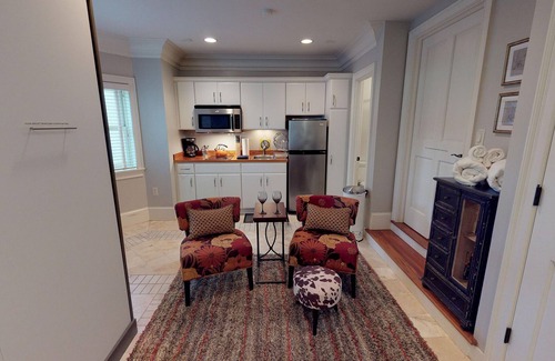 Savannah Victorian District Apartamento | Fantástico jardín apartamento frente a Forsyth Park!