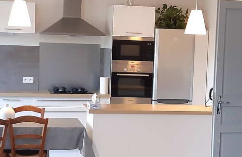 Menerbes Villa | Reformado muy cómodo frente a ménerbes luberon. Sábanas de promoción incluidas.