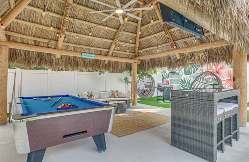 Juno Ridge Cabaña | Heated Pool + Backyard: North Palm Beach Retreat!