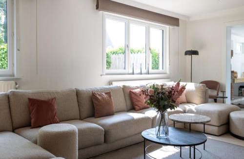 Koksijde-Bad Casa | Heated Pool & Beach Access, cleaning included