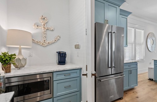 Village of Sugar Beach Casa | Golf Cart/Heated Pool/Bikes/Walk2Beach