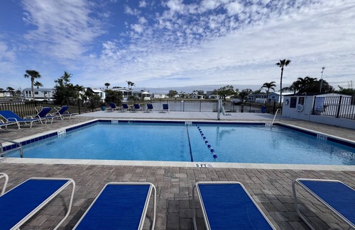 Fort Myers Beach Casa | Gulf Coast-Near Beach-Heated Pools-Hot Tub!