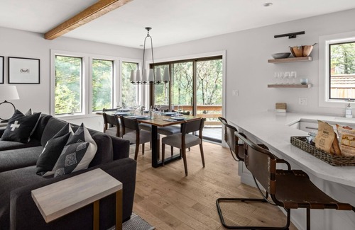 Stowe Area Condominio | Access to Heated Pool/Hot Tub & Close to Stowe Mtn resort!
