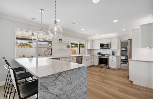Village Grove Casa | Heated Pool, Hot Tub, Fire Pit - Old Town Luxury