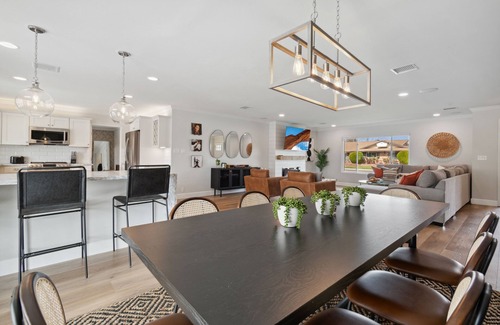 Village Grove Casa | Heated Pool, Hot Tub, Fire Pit - Old Town Luxury