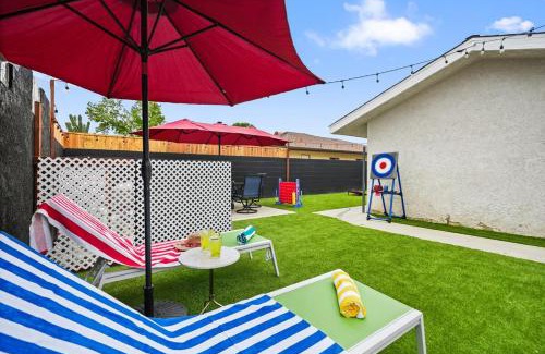 East Hemet Casa | Heated Pool - Jacuzzi - Firepit - Game Room