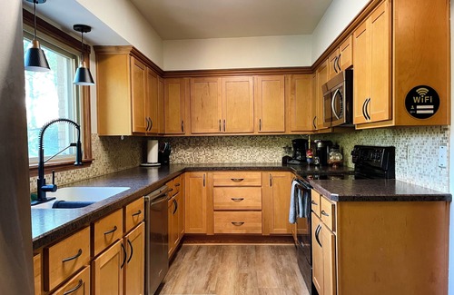 Keller Park Casa | Heated Pool | Kayaks | Hot Tub | Game Rooms |