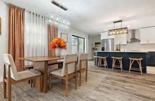 Palm Harbor Casa | Heated Pool, Pet friendly,Dunedin Beach Gem